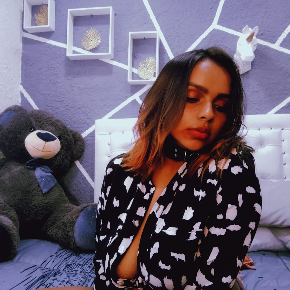 Andrea-gomez бесплатное вебкам шоу и XXX чат | xHamsterLive