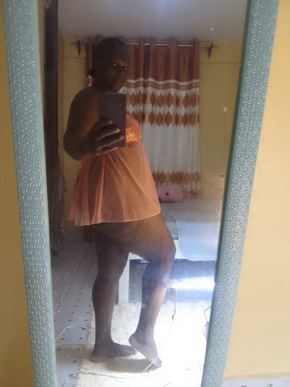 sweett_ebonny