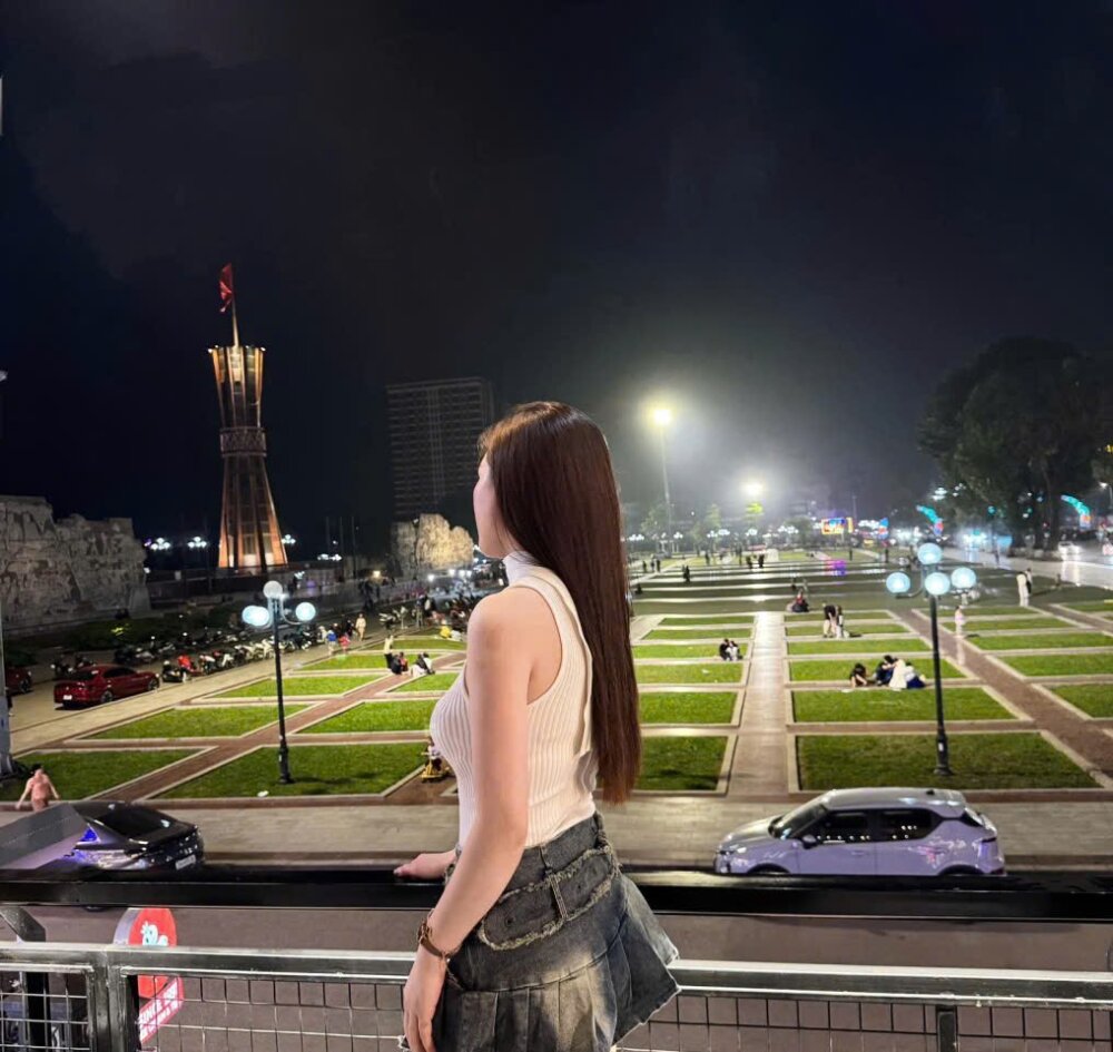 YumiEma's Offline XXX Chat