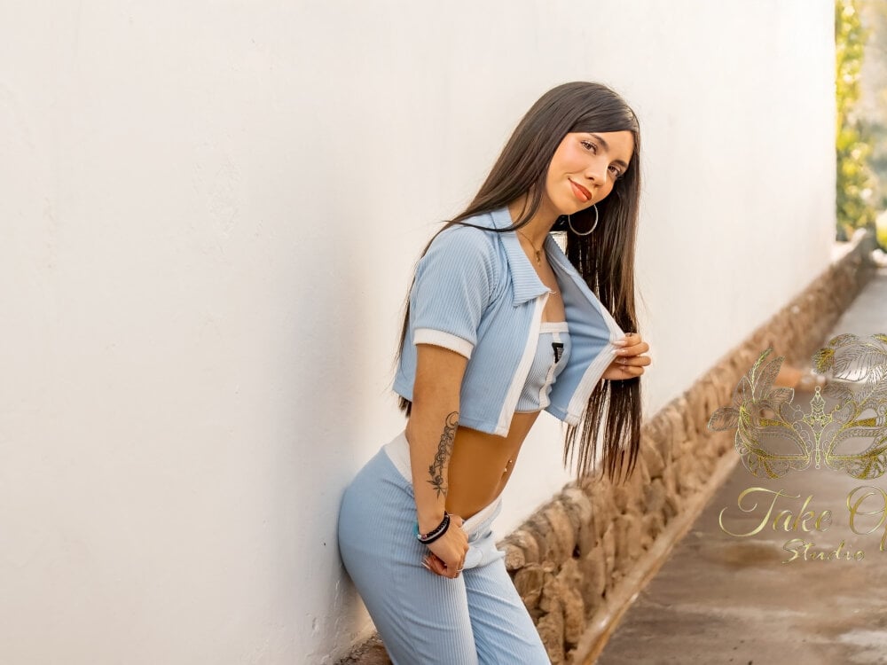 camilah_tk
