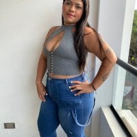Britanytobar21's Offline Chat Room