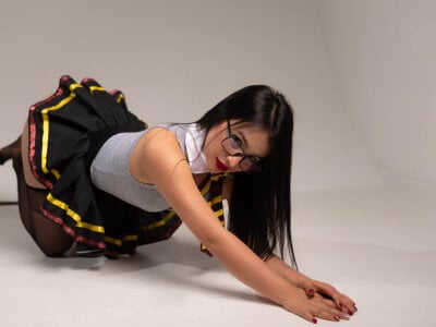 Valleriie_ Female Athleticyoung Free Webcam Strip