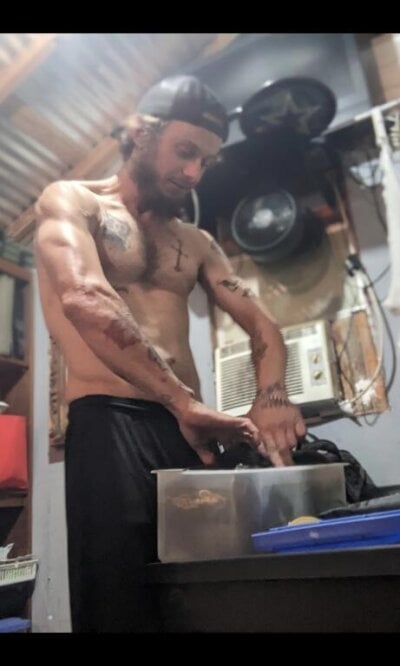 CloudDadddyyy420 Male Hairy Free Webcam Striptease