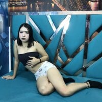 hinata_sexy_'s Offline Chat Room