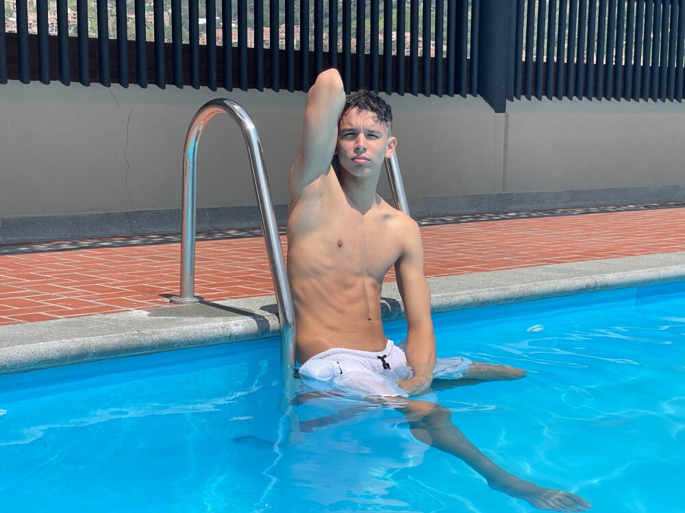 nice_boy18_ from stripchat