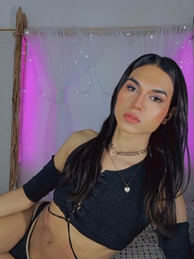 _christinejuliane Trans Spanishspeaking Online Cam Striptease
