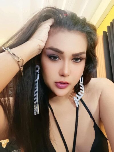 BOMBSHELLxPAULA