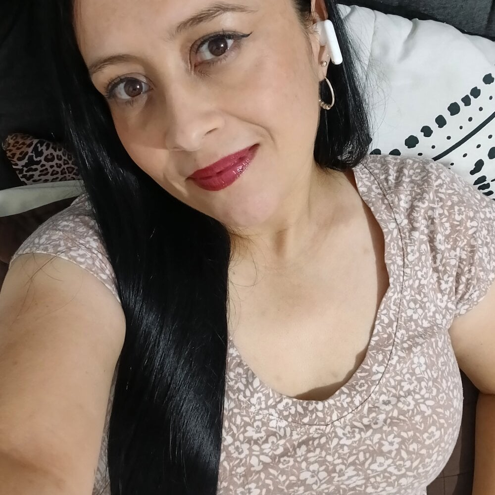 danielita1414's Offline XXX Chat