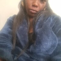 Boujiee_cochiee_'s Offline Chat Room