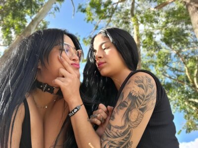 carlyandsara 🔊 live naked webcam