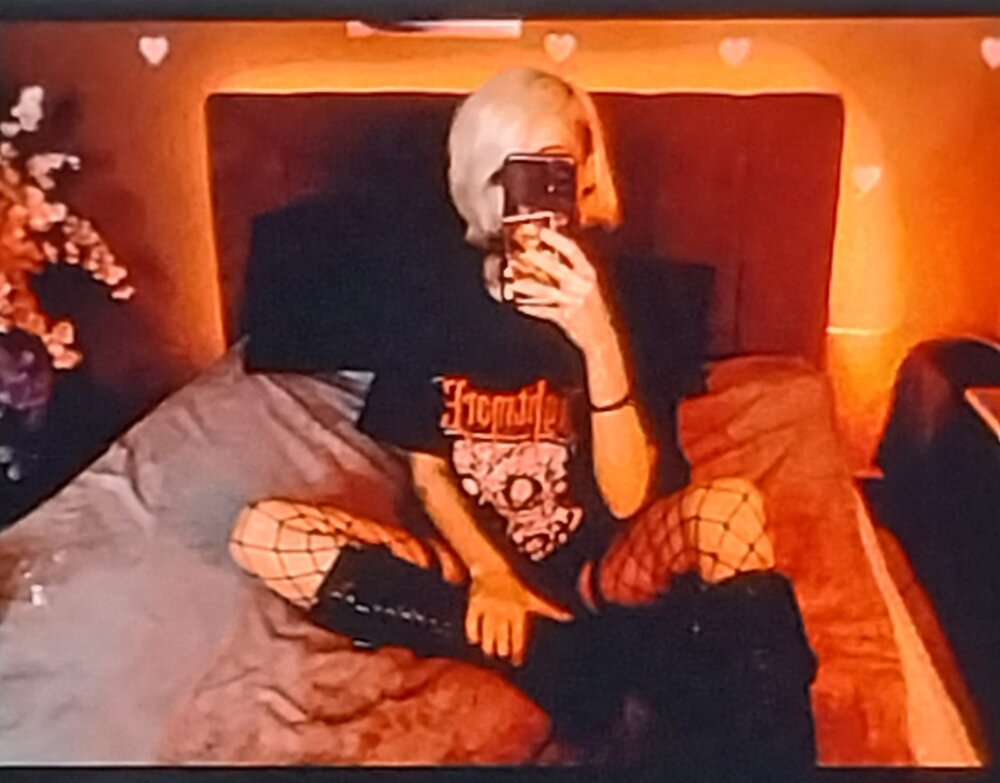 Holy_Anna 🚛 live chat