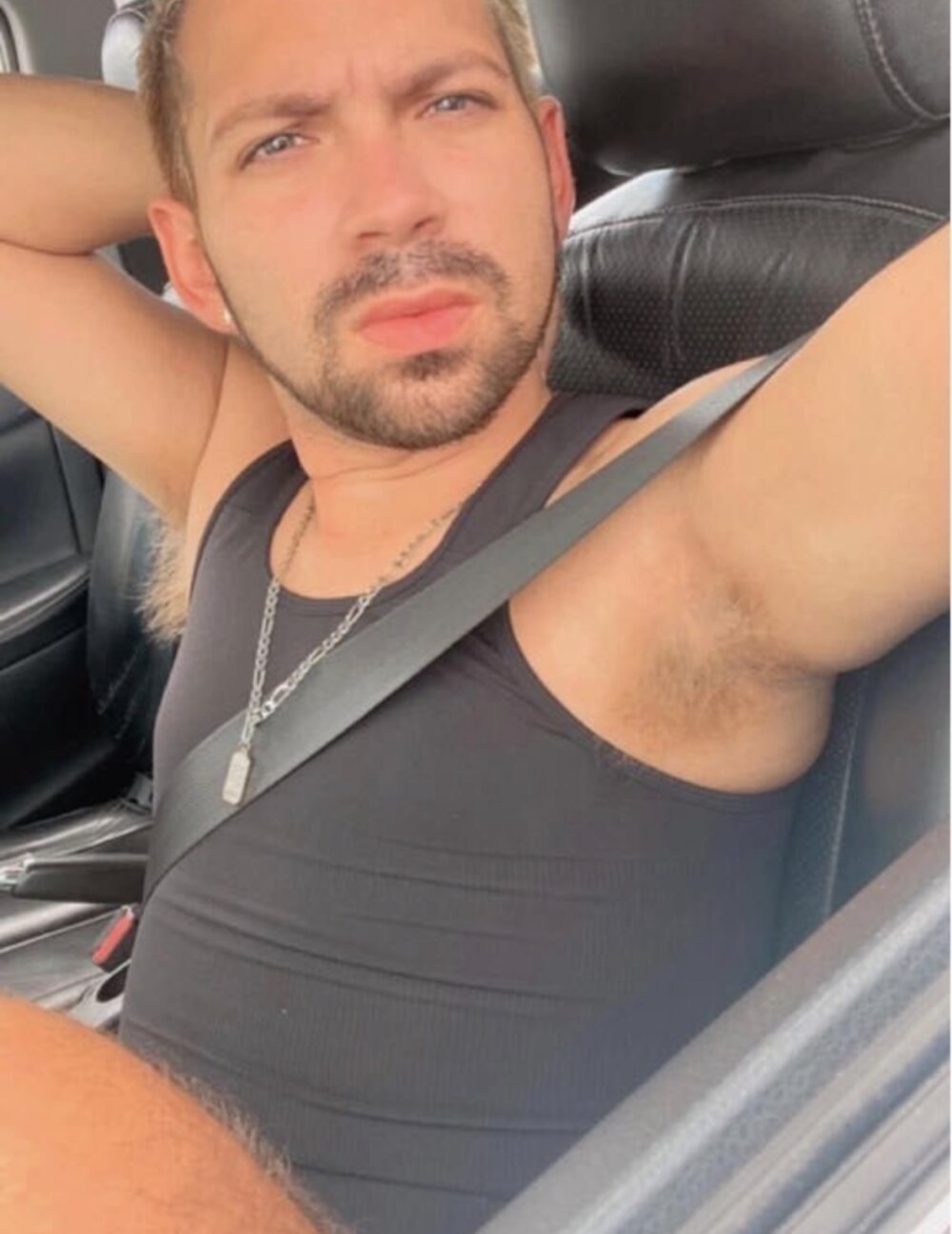 Aldoolivares' Offline XXX Chat