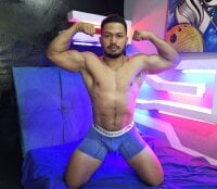 ale_bigcock_'s Offline Chat Room