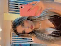 Sara_Collman_a's webcam live show