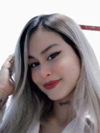 Percia_Angelucci's Offline Chat Room