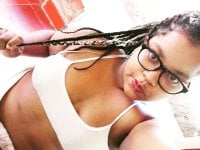 melody-ebony's Offline Chat Room