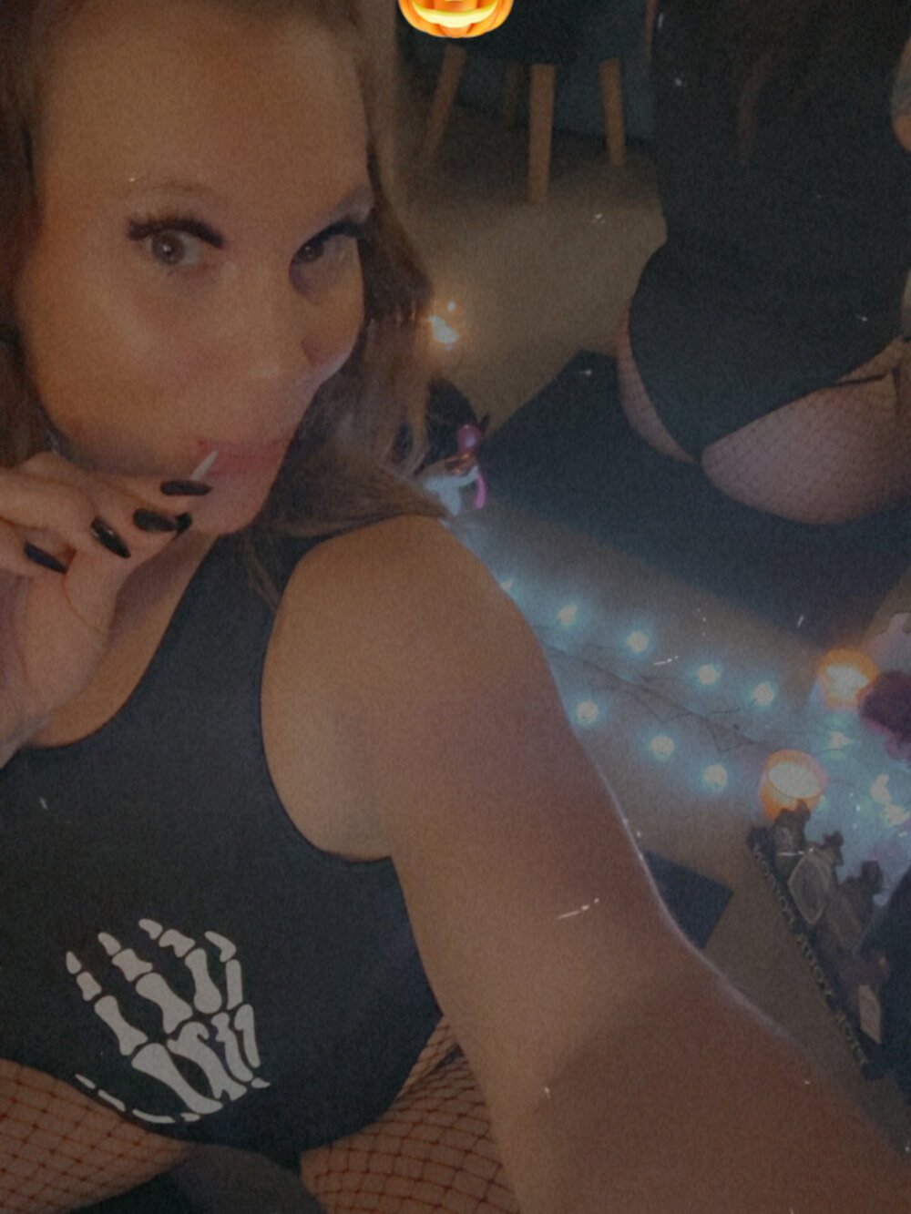 myliveeroticcams.com ariasweetaspie livesex profile in right-behind-the-screen cams