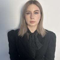 EugeniaCottingham's Offline Chat Room