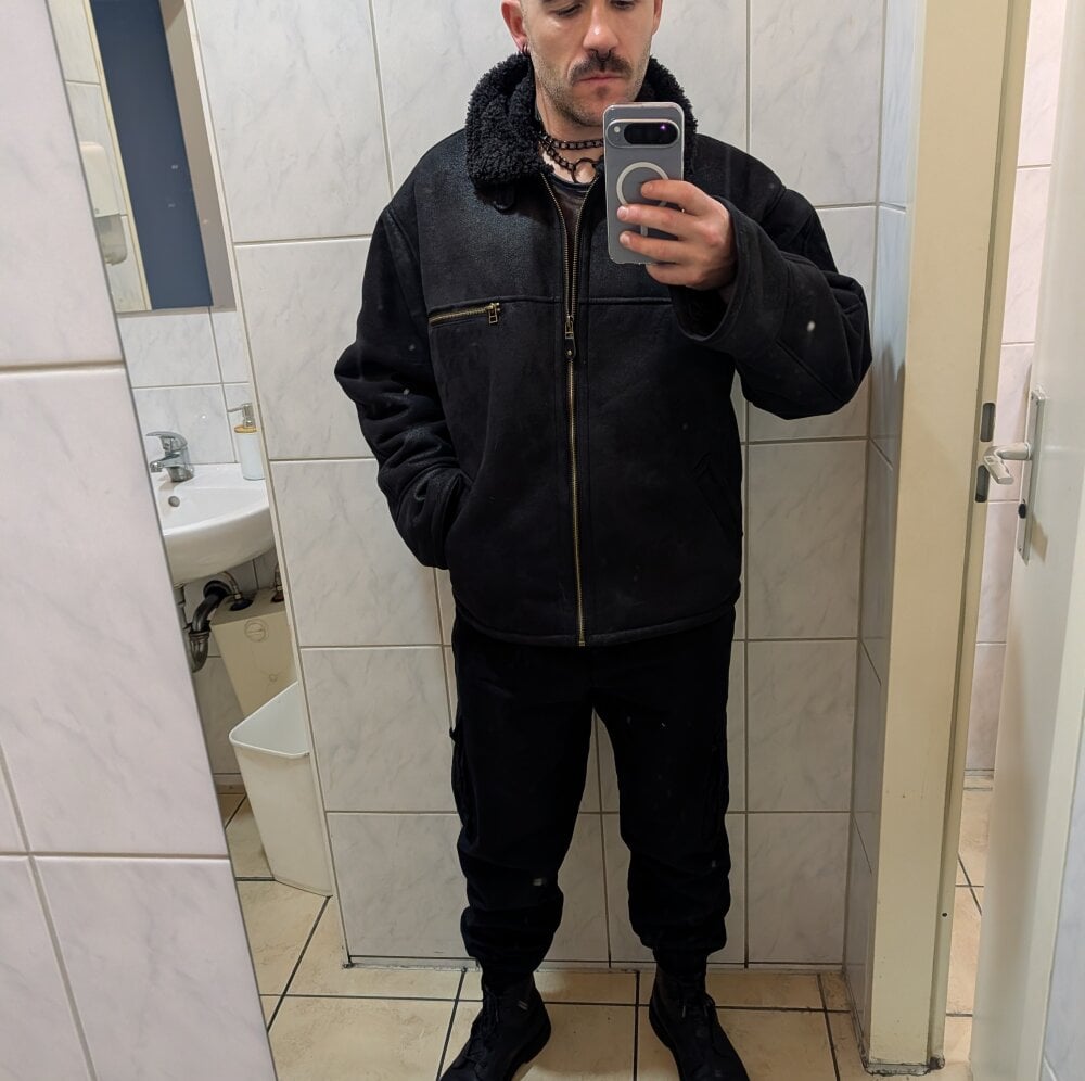 cruiserlaird's Offline XXX Chat