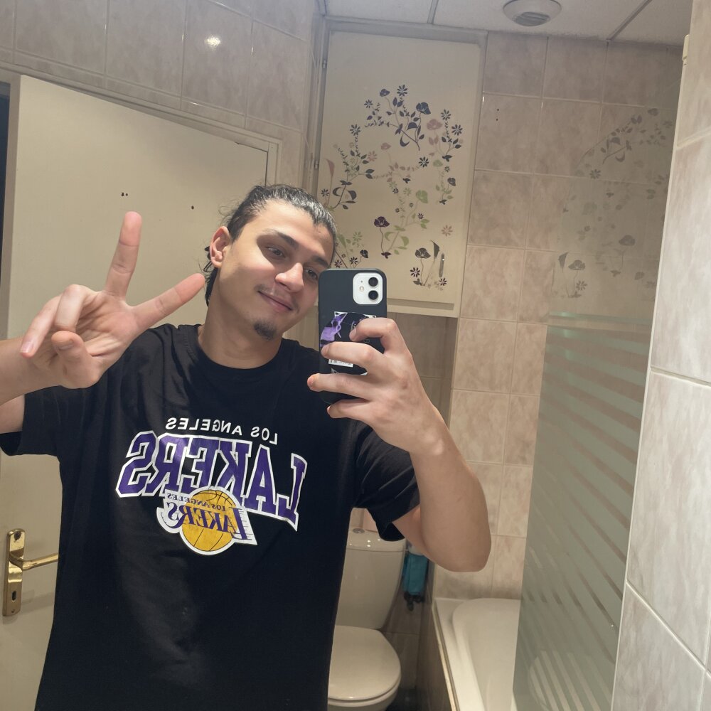 Enzoboy187 Profile Image