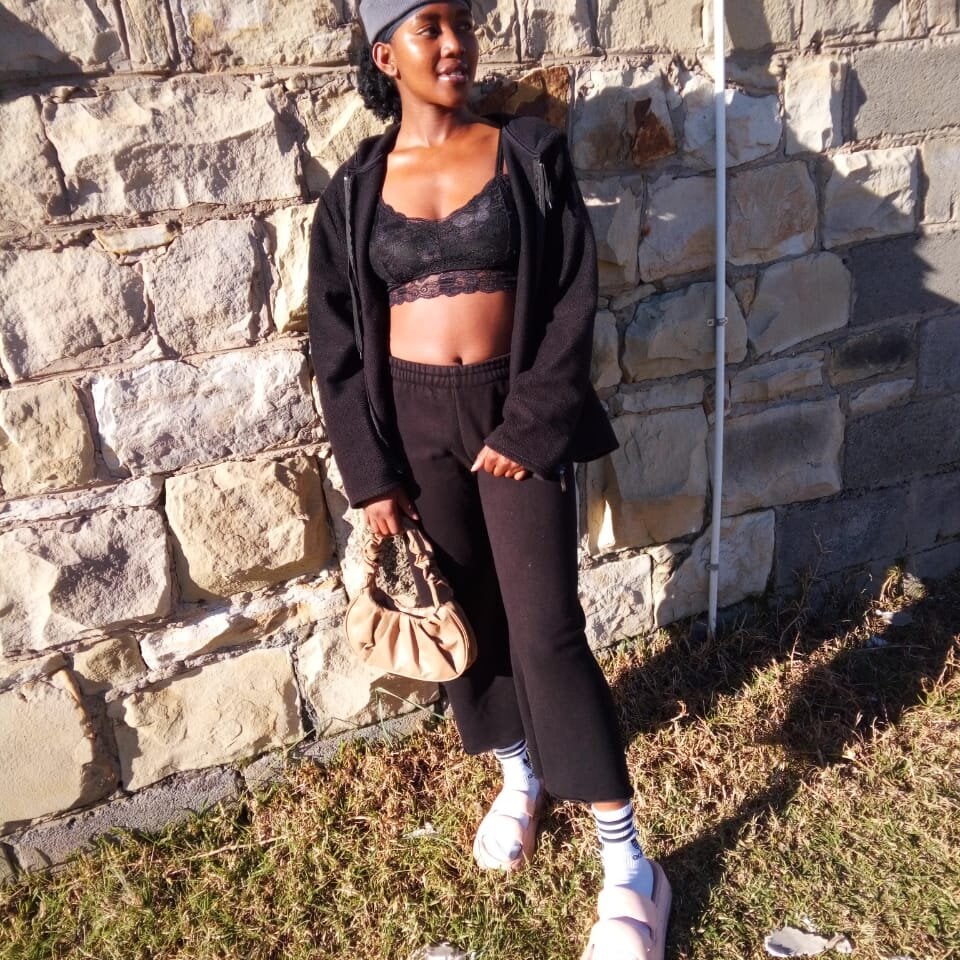 stripchat sexyymandy webcam profile pic via cam-performer.com