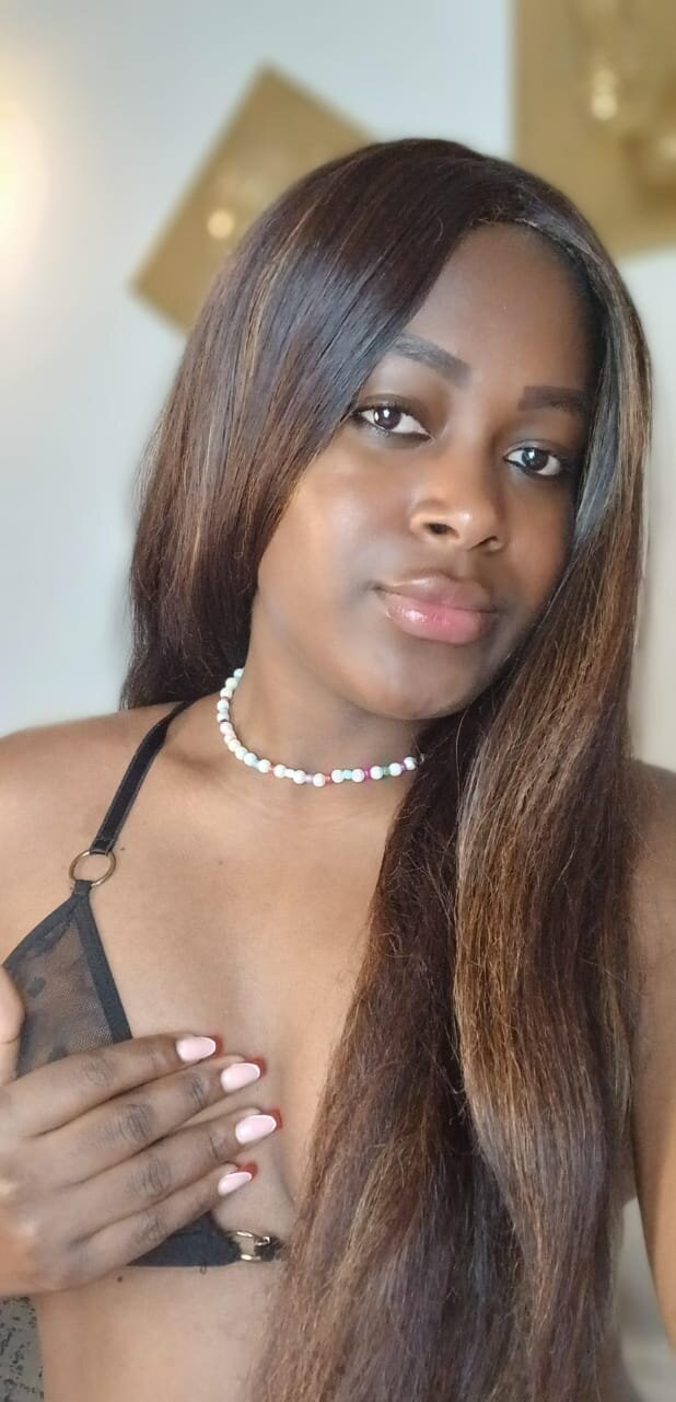 KeniaEbonny