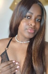 KeniaEbonny's webcam live show