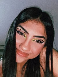 _emmawats_and_Helen's Offline Chat Room