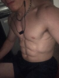 Dick_and_muscles's webcam live show