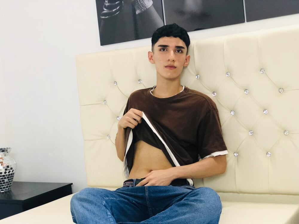 Angel_foggers profile