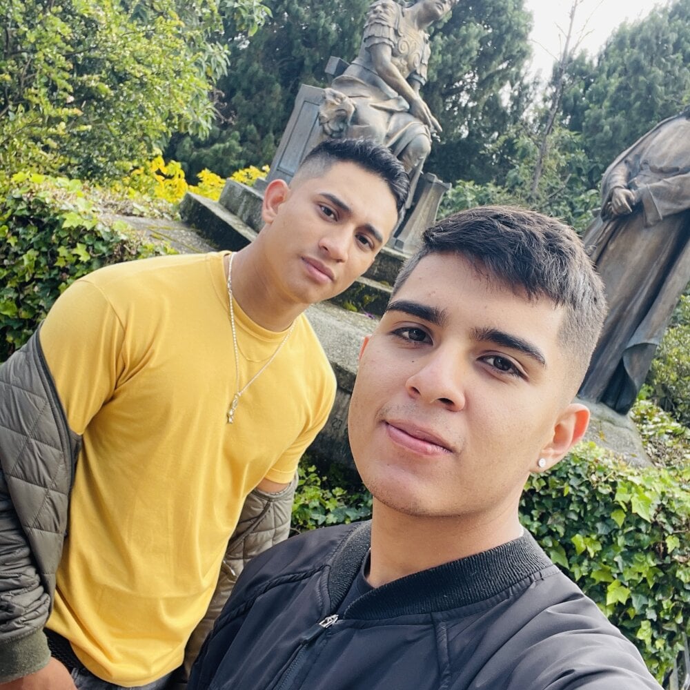 jhonex-boys-webcam-model-profile-xhamsterlive