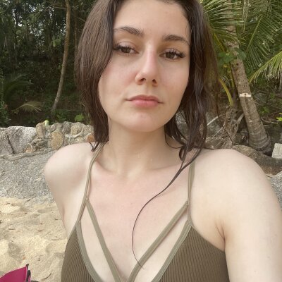 lolitaxfanny from stripchat