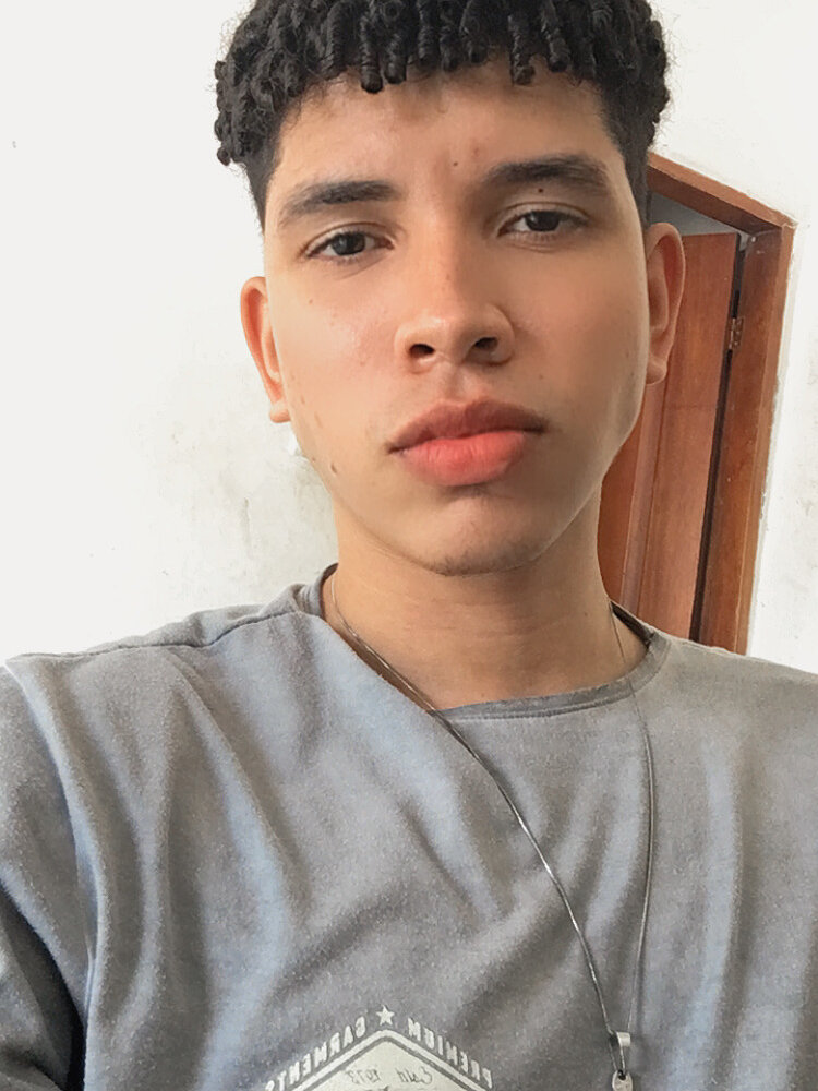 andrews_flrz's Offline XXX Chat