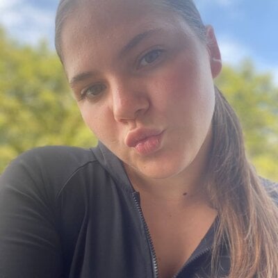 _sweet_miracle_ from stripchat