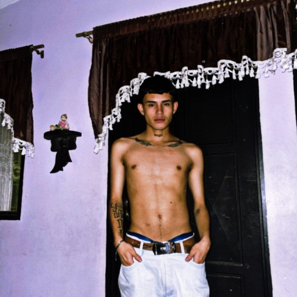 badboyy_01_ from stripchat