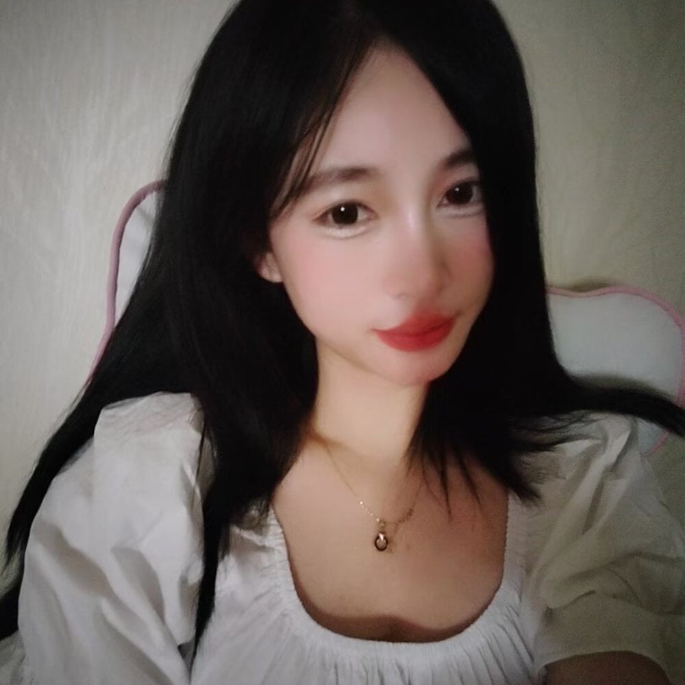 Cam girl LiaoliaoL