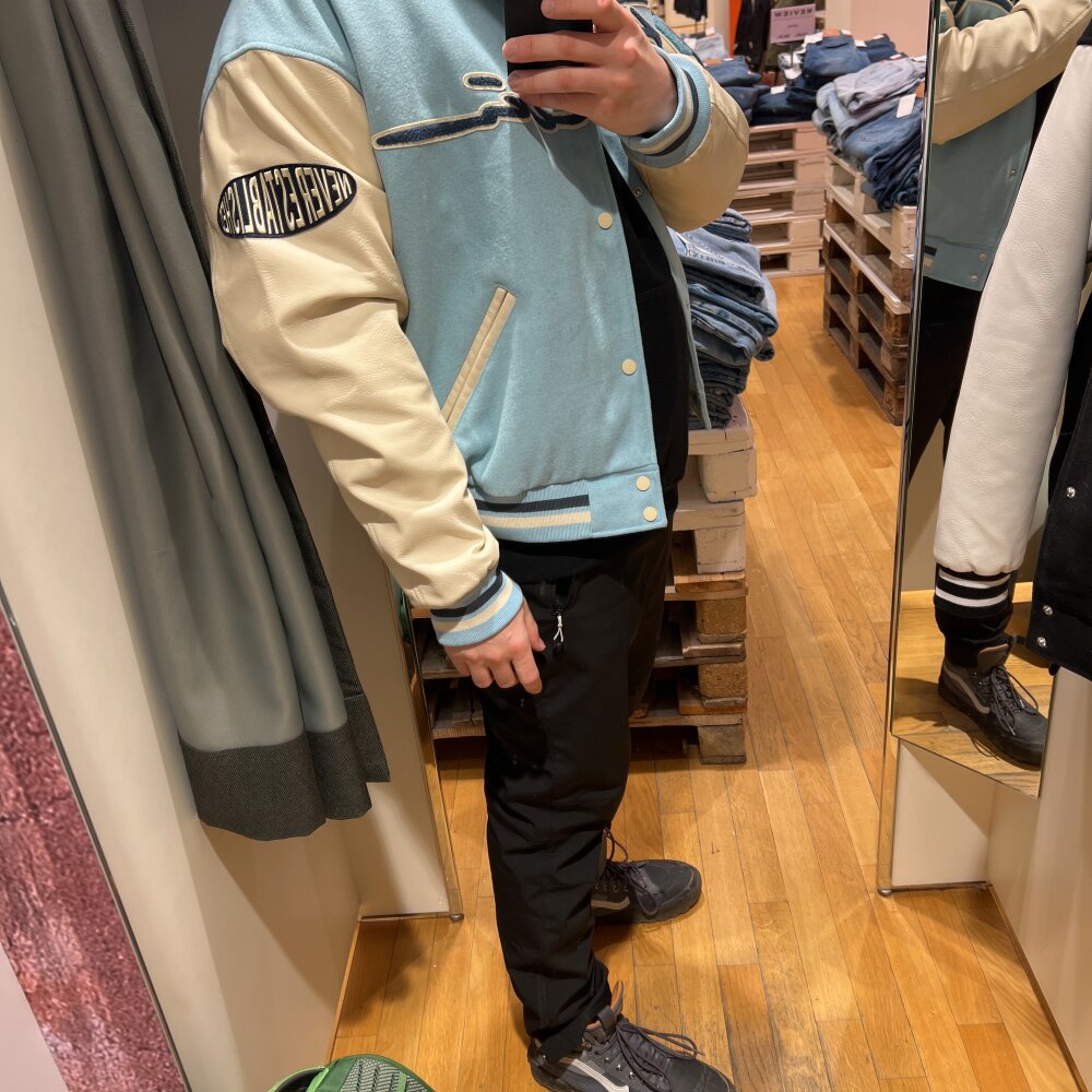 VereThePuppy's Offline XXX Chat