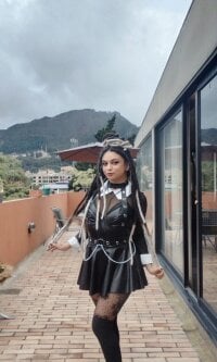 elapetitie's webcam live show