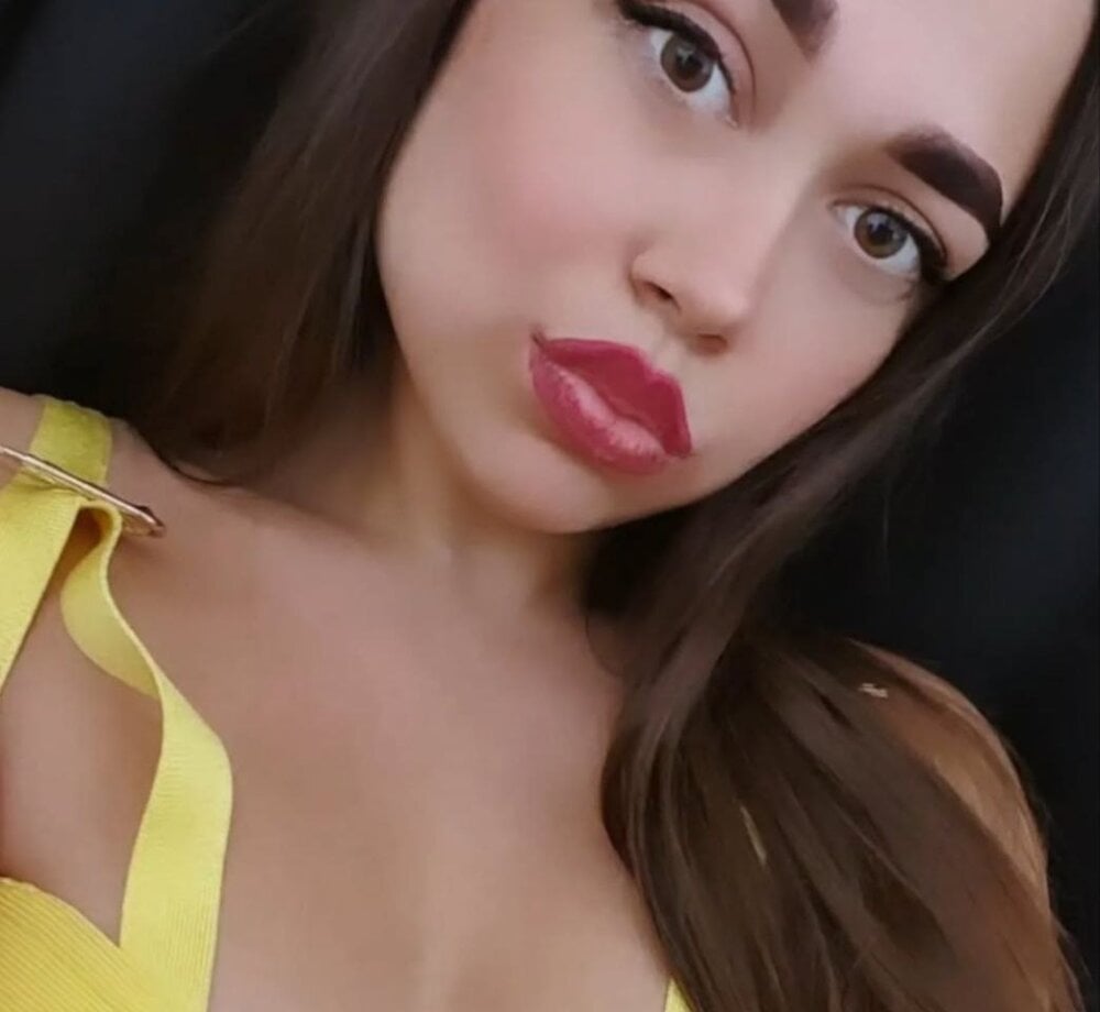 ZlataQueen's Offline XXX Chat