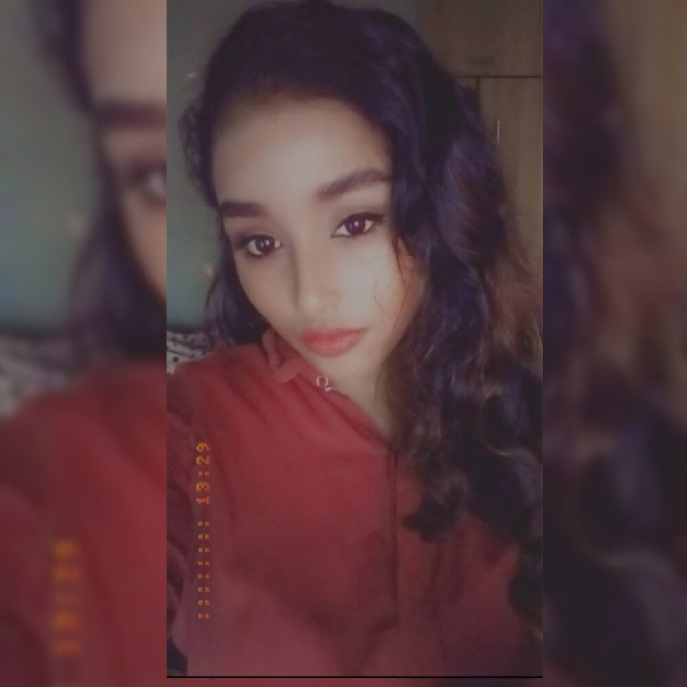 IndianAngel4u's Offline XXX Chat