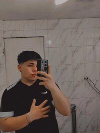 Cacherosqui24's Offline XXX Chat