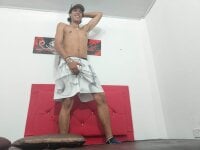 sebasstianxh Offline XXX-Chat