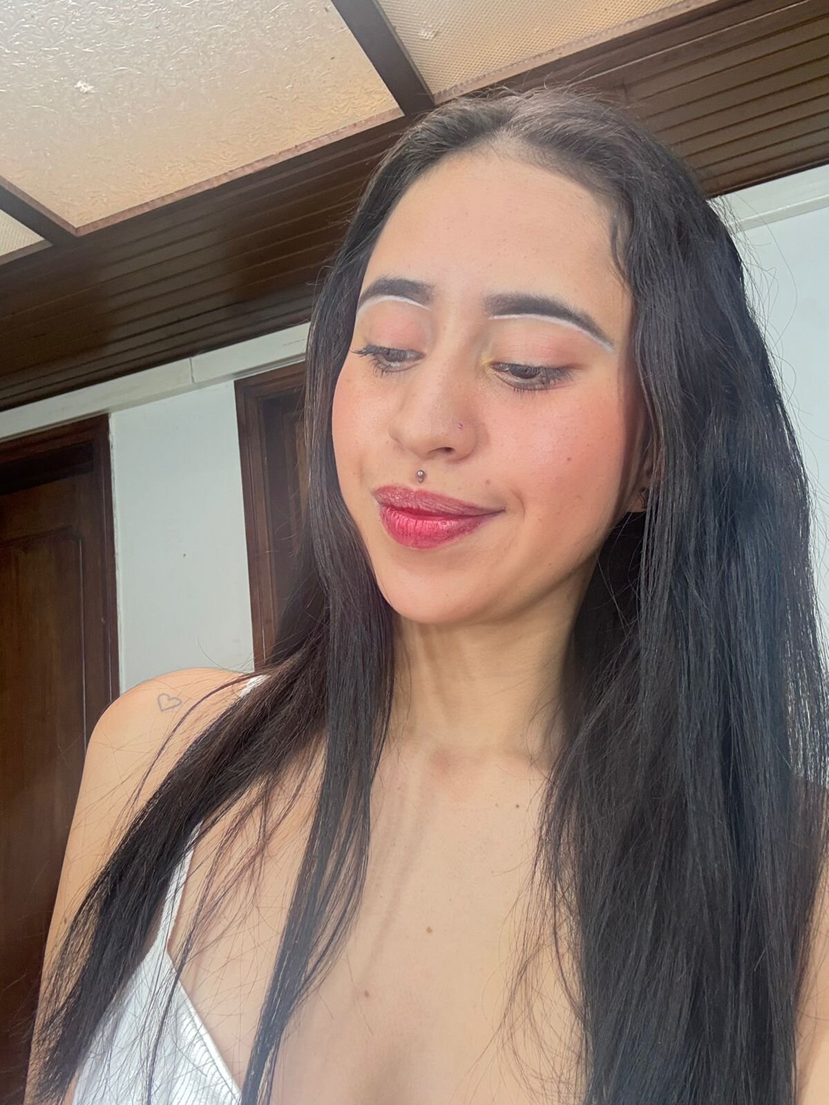 Mia_Lenox_