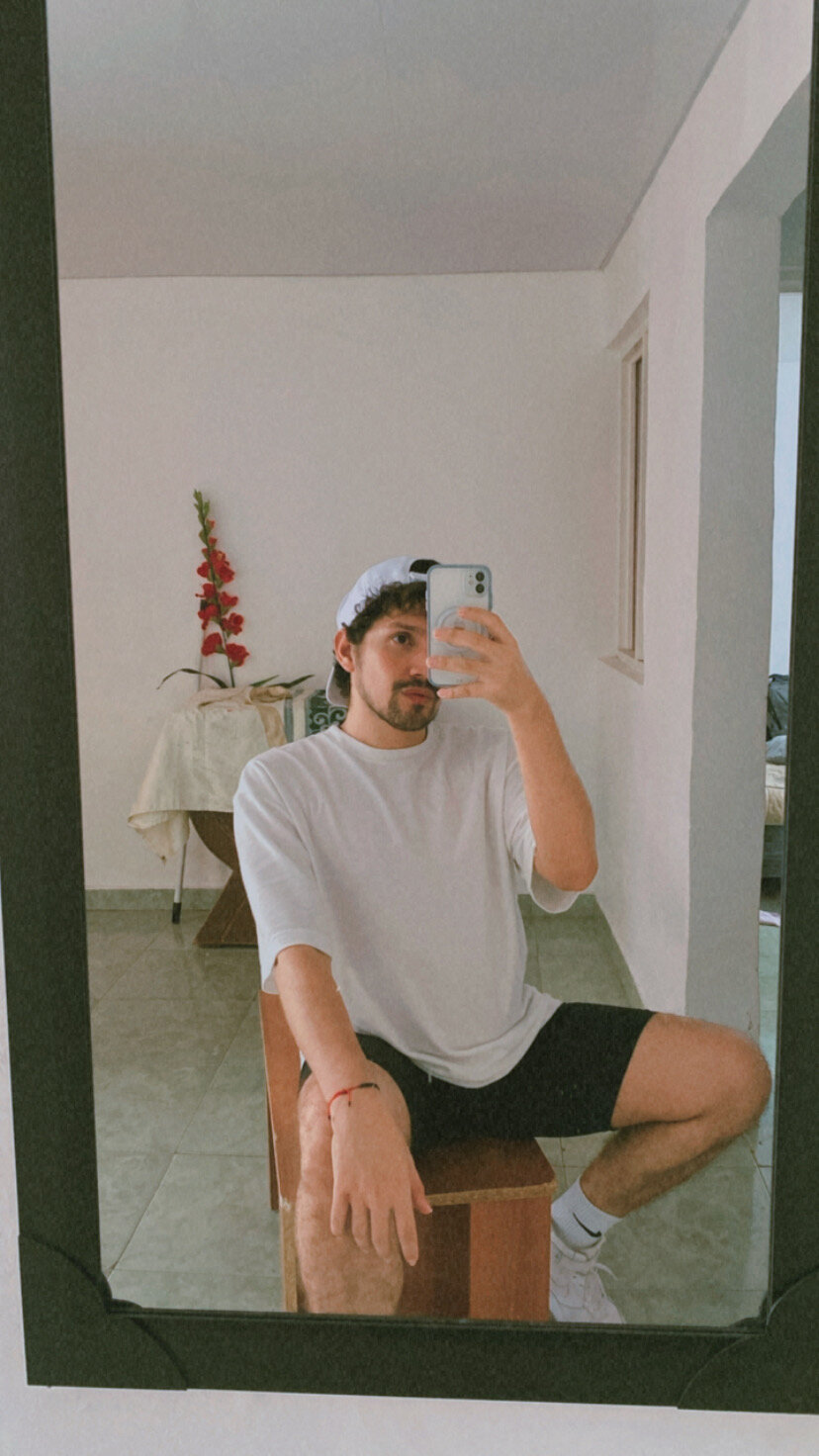 leo_gomz44