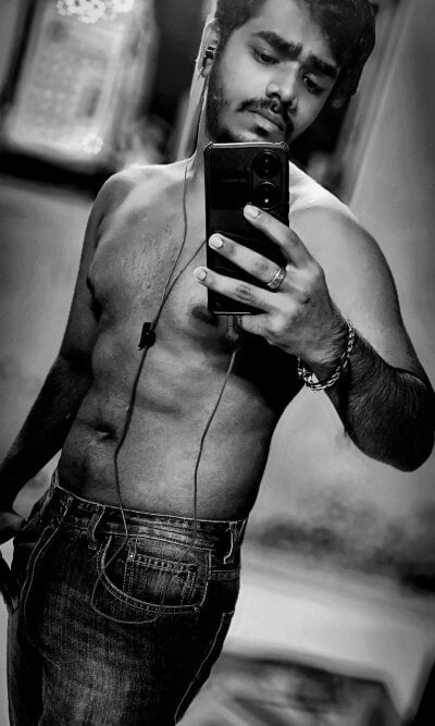 TreatedMachine6 Male Mustache Striptease Webcam