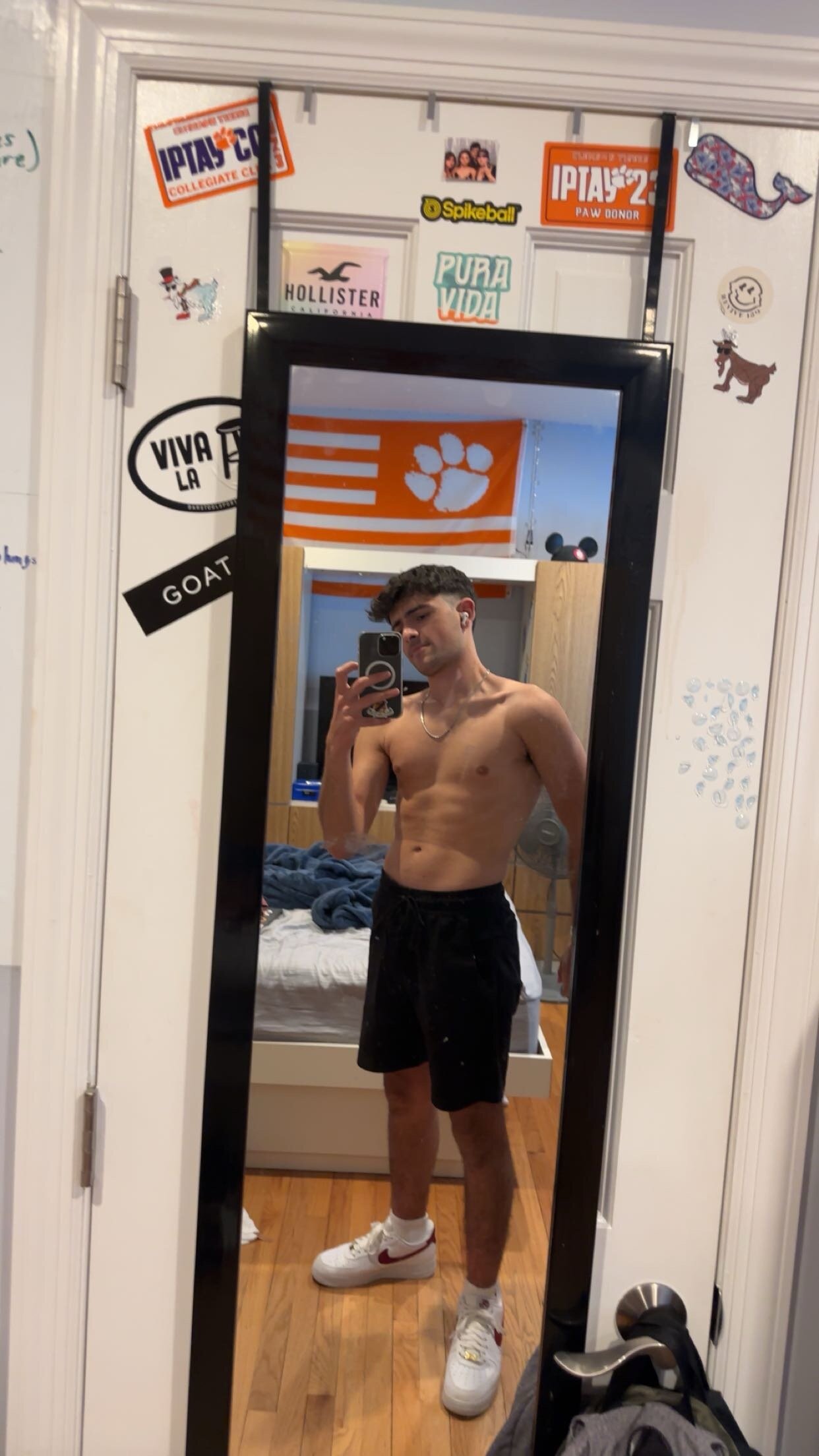 college_cole