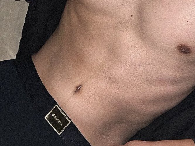 Dickieplay001 Offline XXX-chat