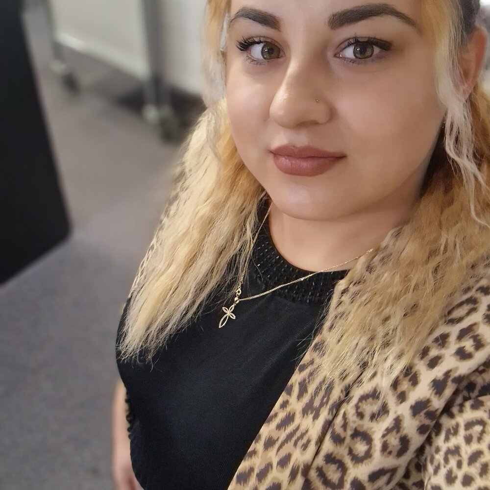 sexlivecamsites.com squirtpassion1995 livesex profile in latino cams