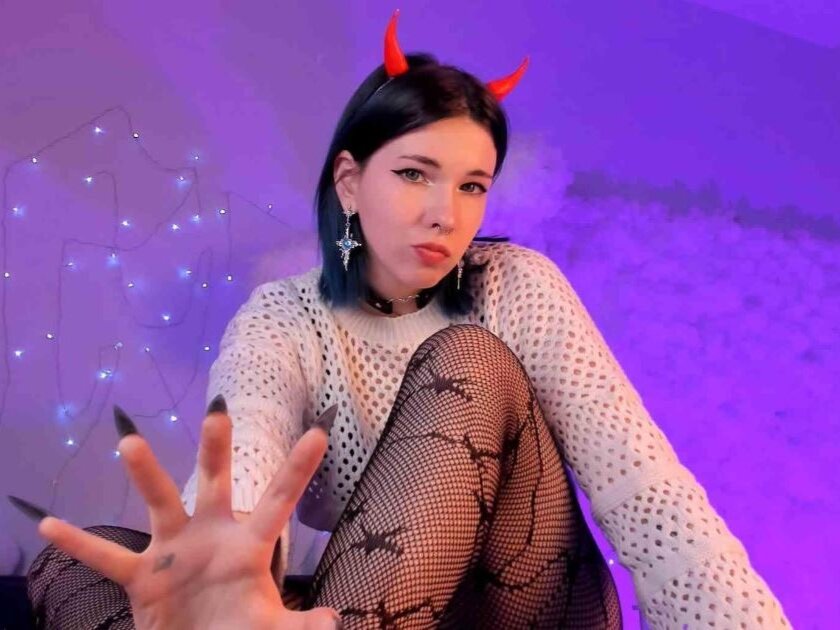 Live sex webcam photo for AliceSunday #289990761