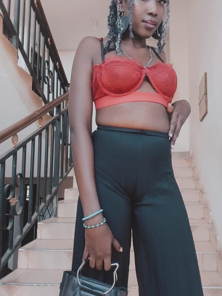 Live sex webcam photo for Pretty_ellahh #288571053